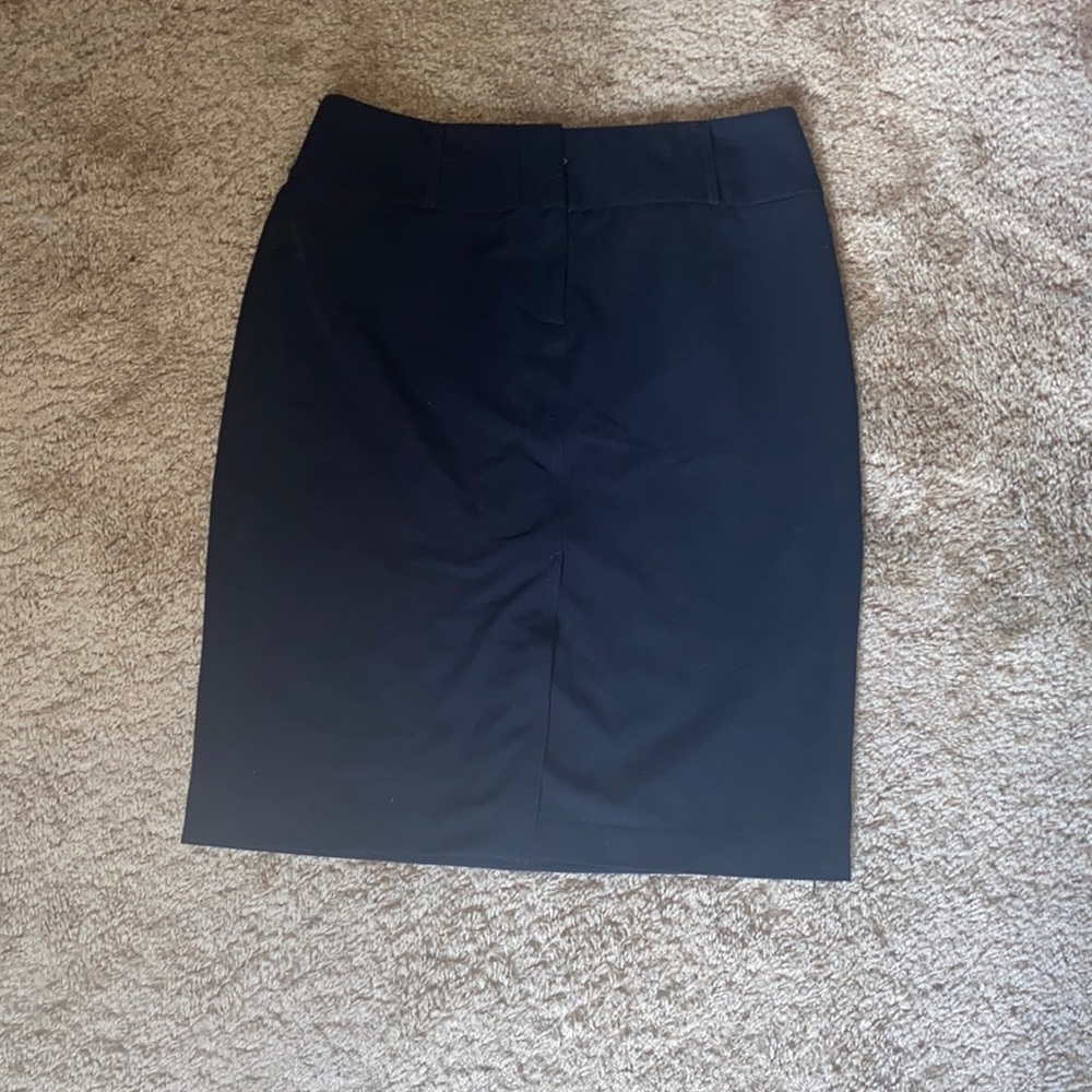 Context Pencil Skirt
